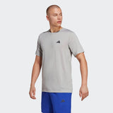 TRAIN ESSENTIALS COMFORT TRAINING TEE