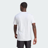 TRAIN ESSENTIALS FEELREADY LOGO TRAINING TEE