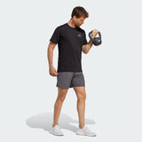 TRAIN ESSENTIALS SEASONAL STRETCH TRAINING TEE