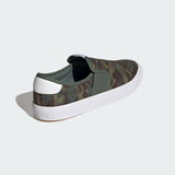 VULC RAID3R LIFESTYLE SKATEBOARDING SLIP-ON CANVAS GRAPHIC PRINT SHOES